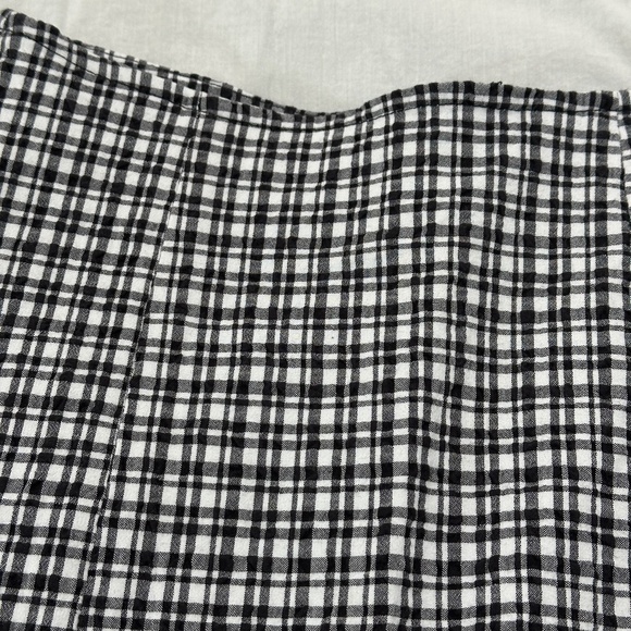 URBAN OUTFITTERS BDG DARREN SEERSUCKER NOTCHED MINI SKIRT - Picture 3 of 8